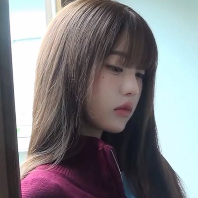 Lizzieisyoung's profile picture