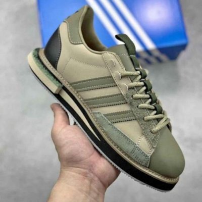 SneakersTshirts's profile picture