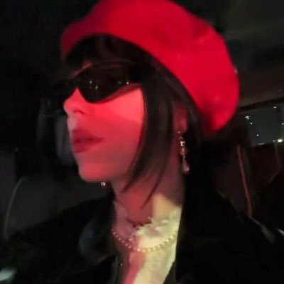 zzeilish's profile picture
