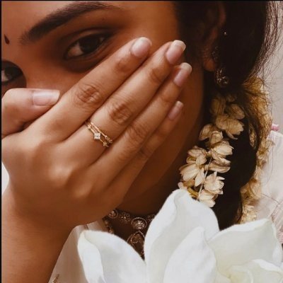 mithra_twitts's profile picture