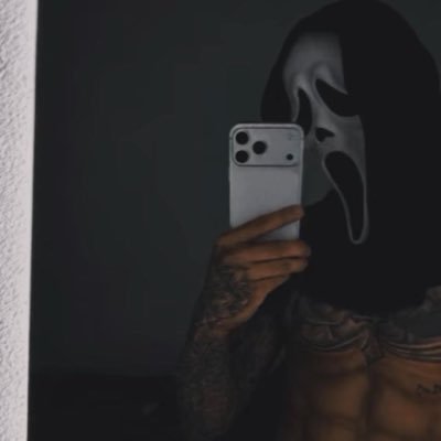 vivascarlos99's profile picture