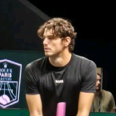 孫, Vander's profile picture