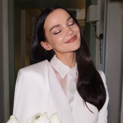 wickedlydovee's profile picture