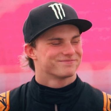 toastastri's profile picture