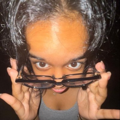 DiscussingShare's profile picture