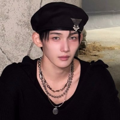 bee's profile picture