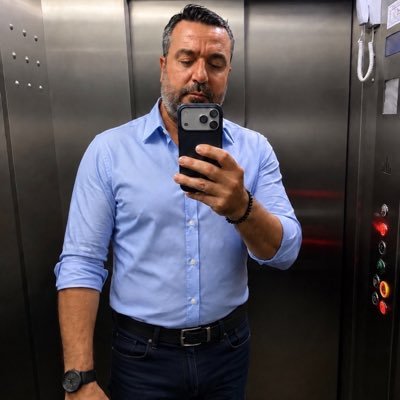 ÖZKAN EFKAN ÜRER's profile picture