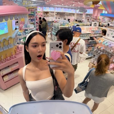 BB 👻's profile picture