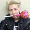 Profilbild von nonchalant (bts cuck)