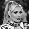 Heath ꕤ saw Ariana August 6’th profil fotoğrafı