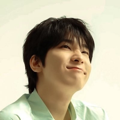 ★'s profile picture