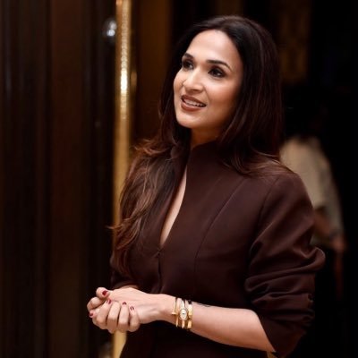 soundarya rajnikanth's profile picture
