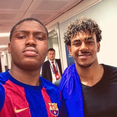 FAVŶ's profile picture