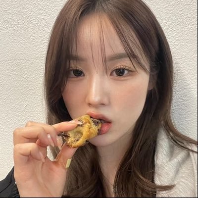 maya's profile picture