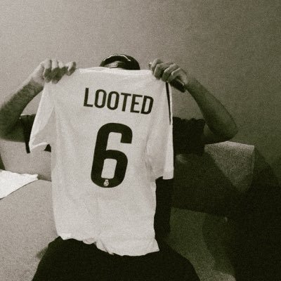 𝖑𝖔𝖔𝖙𝖊𝖉's profile picture