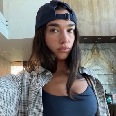 lu🃏's profile picture