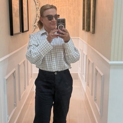 LeoniceMariana1's profile picture