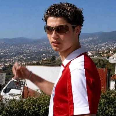 aalwayscris's profile picture