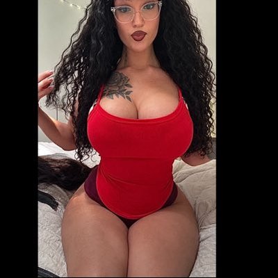 𝓑𝓾𝓷𝓷𝔂 🐰's profile picture