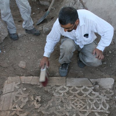 Engin Akyürek's profile picture