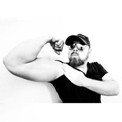 Tyler Leavitt owner of tslclick.com's profile picture