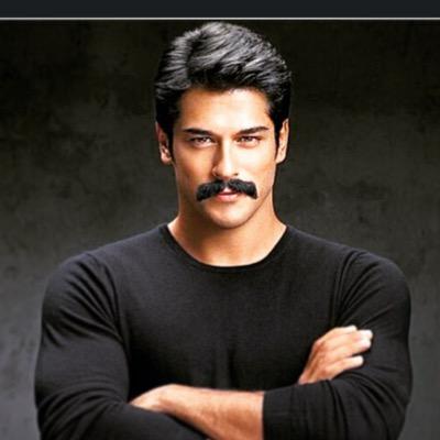 Burak Özçivit's profile picture