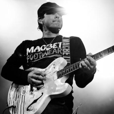 Tom DeLonge's profile picture
