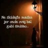 ničija profil fotoğrafı
