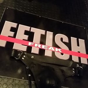 FetishFreakLDN's profile picture