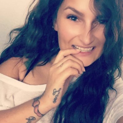 Holly Banks's profile picture