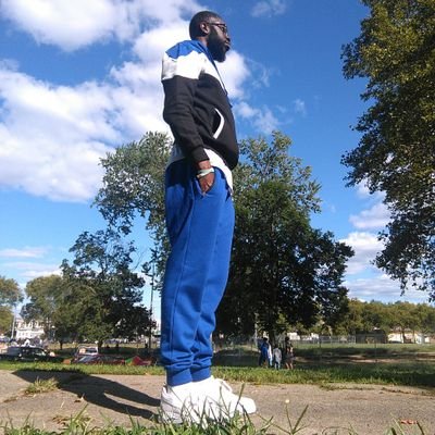 RobinsonKareem's profile picture