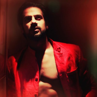 KaranVeerMehra's profile picture