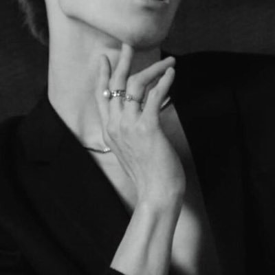 low's profile picture