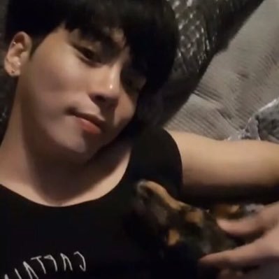 Bitter_Caramelz's profile picture